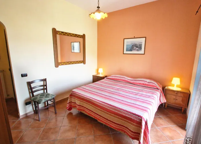 Casarufolo Paradise Guest house