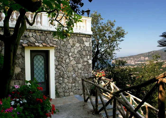 Guest house Casarufolo Paradise 4*
