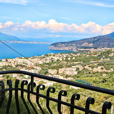 Casarufolo Paradise Guest house