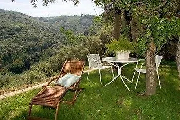 בית הארחה Casarufolo Paradise 4*